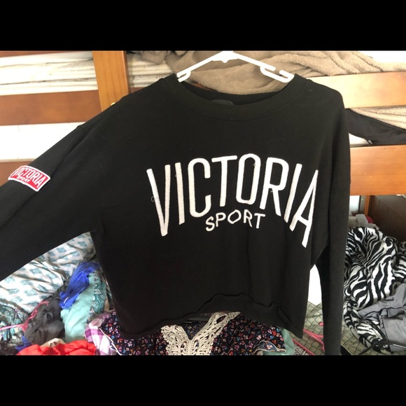 Black Victoria’s Secret sport Pullover crop top - Picture 1 of 3